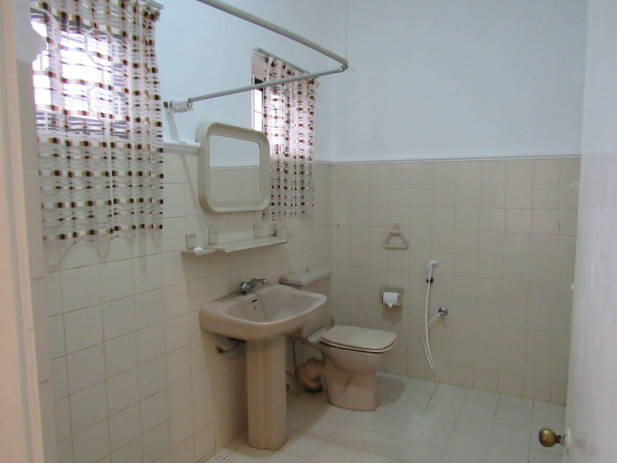 King Leisure Residence Канди Экстерьер фото