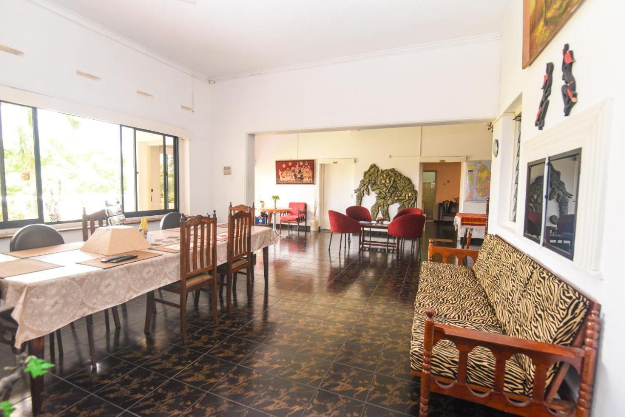 King Leisure Residence Канди Экстерьер фото